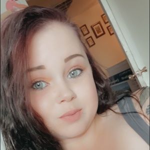 Meet your Posher, Mackenzie